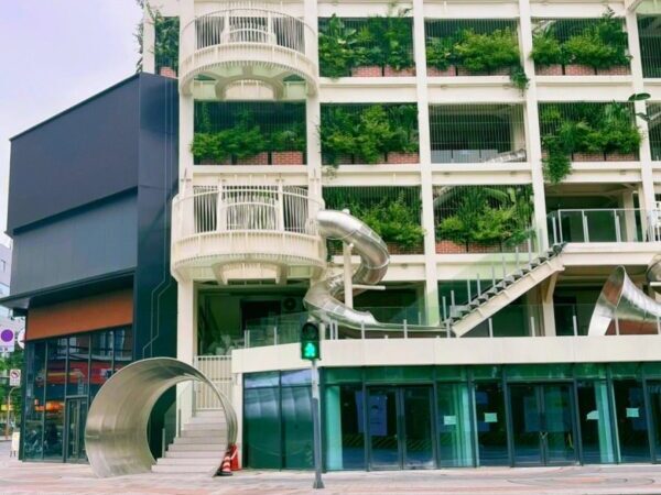 第四代建筑，留声机建筑绿植景观